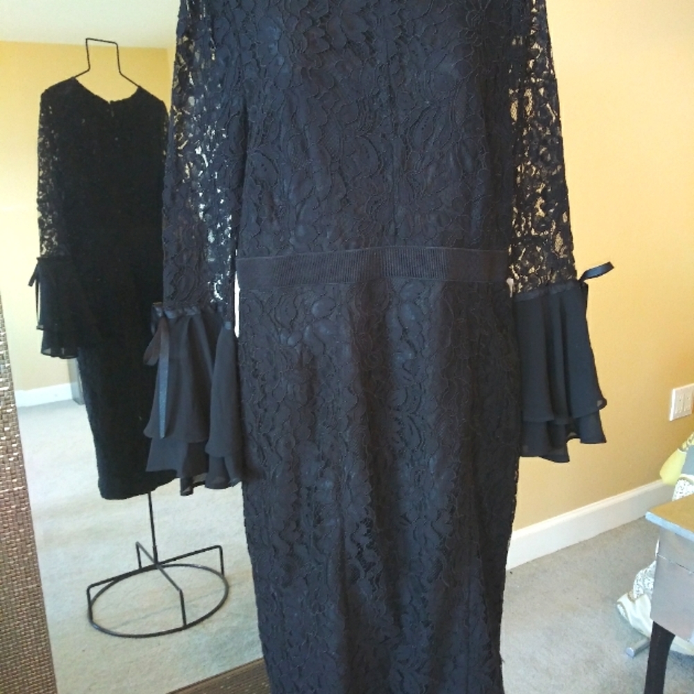 Eva Mendez black lace dress from NY&Co.